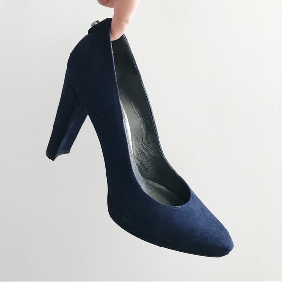 Stuart Weitzman Shoes - Stuart Weitzman Navy Suede Pumps